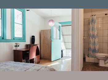 CompartoDepto CL - Pieza 3 en Casona Caracola, Santiago Centro - CH$440.000 por mes