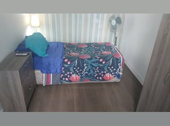 CompartoDepto CL - ARRIENDO HABITACION CASONA. METRO UNIVERSIDAD DE CHILE, Santiago Centro - CH$230.000 por mes
