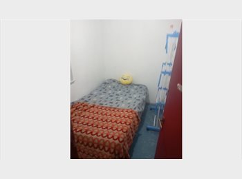 CompartoDepto CL - Habitación Barrio Bustamante, Santiago Centro - CH$290.000 por mes