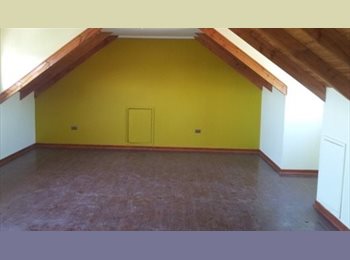 CompartoDepto CL - Linda y cómoda habitación a pasos del metro Monte Tabor, Los Condes - CH$250.000 por mes