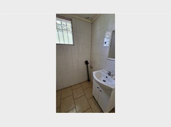 CompartoDepto CL - Se arrienda pieza independiente anexa a casa, El Bosque - CH$260.000 por mes