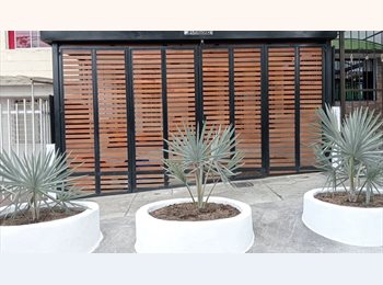CompartoApto CO - Habitación amoblada para caballero solo con parqueadero para moto o carro WIFI 900, Medellín - COP$ 750.000 por mes