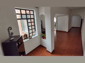 CompartoApto CO - HABITACION AMPLIA EN EXCELENTE UBICACION, Bogotá - COP$ 630.000 por mes
