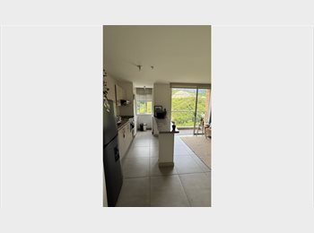 CompartoApto CO - Habitación con increíble vista - solo profesionales, Medellín - COP$ 1.300.000 por mes