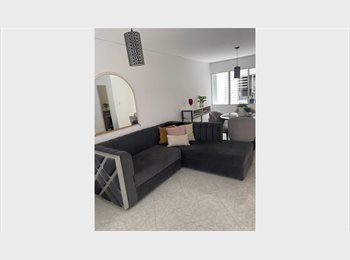 CompartoApto CO - Arriendo habitación para mujer en Guayabal, Envigado - COP$ 1.100.000 por mes