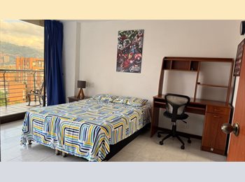 CompartoApto CO - Habitación con baño privado y balcón en apartamento compartido – Envigado, Envigado - COP$ 1.800.000 por mes