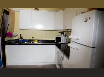 Roomgo ES - Piso para estudiantes, Alicante - 270 € por mes
