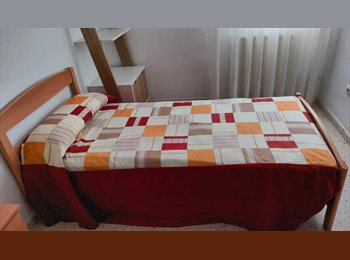 Roomgo ES - Habitación en Joaquina Eguaras - Pedro Temboury, Granada - 285 € por mes
