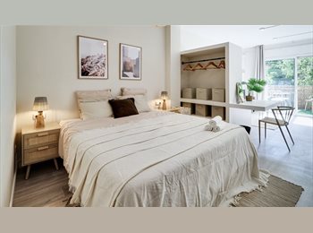 Roomgo ES - HELSINKI: SUPER BIG WITH PRIVATE LIVING ROOM, Ciutat Vella - 995 € por mes