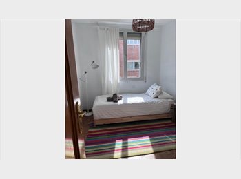 Roomgo ES - Habitación confortable y luminosa. Ambiente tranquilo., Arganzuela - 600 € por mes