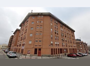 Roomgo ES - ALQUILER HABITACIÓN CON BAÑO PRIVADO, Ciudad Lineal - 550 € por mes