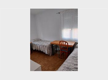 Roomgo ES - Habitaciones individuales cerca del Metro, Puente De Vallecas - 480 € por mes
