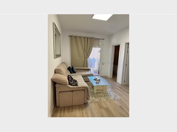 Roomgo ES - Room available in shared apartment, Sants-Montjuïc - 600 € por mes