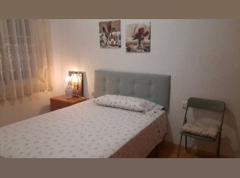 Roomgo ES - Alquilo habitacion para mujer, Sant Andreu - 550 € por mes
