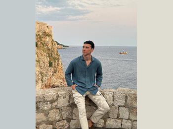 Roomgo ES - Javier - 23 - Sevilla