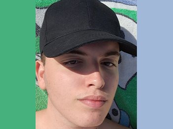 Roomgo ES - Roberto - 19 - Malaga