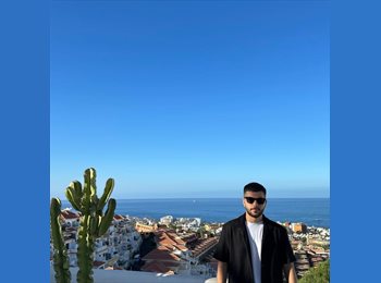 Roomgo ES - Raffaele - 23 - Valencia