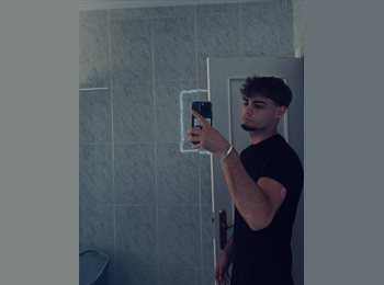 Roomgo ES - adrian - 19 - Madrid