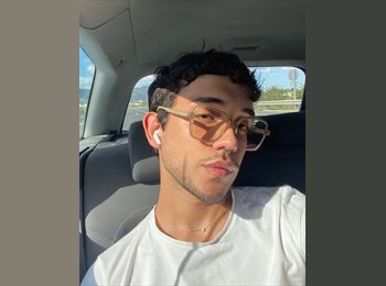 Roomgo ES - Gabriel  - 23 - Murcia