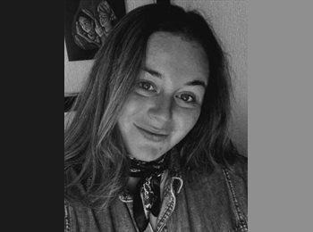 Roomgo ES - MARTA - 26 - Zona Noroeste