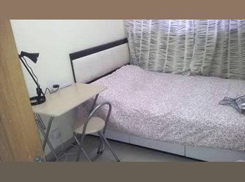 Roomgo HK - Yau Ma Tei Room (Attached Rooftop)  5000, Yau Ma Tei - HKD5,000 pcm