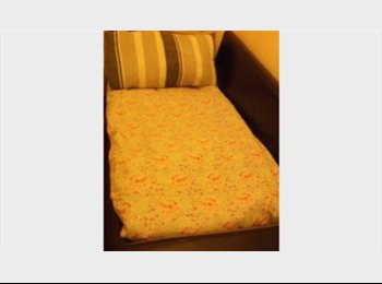 Roomgo HK - CAUSEWAY BAY FLAT SHARE ROOM  $4500, Wan Chai - HKD4,500 pcm