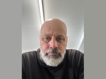 Roomgo IE - Vinko - 55 - Dublin