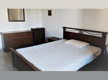 Roomgo IT - Stanza singola con BAGNO PRIVATO fronte stop tram 4, Torino - 380 € al mese
