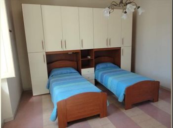 Roomgo IT - AREZZO posto in doppia studentesse o lavoratrici, Arezzo - 250 € al mese