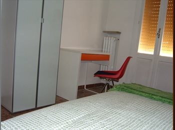 Roomgo IT - Stanza singola per studenti a Ferrara, Ferrara - 260 € al mese