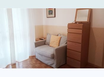 Roomgo IT - DISPONIBILE DAL 1 DICEMBRE 2025 ALLOGGIO DI 12 MQ NON FUMATORI, Assago - 600 € al mese