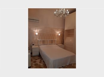 Roomgo IT - Loreto,brevi periodi, Centrale - Loreto - 600 € al mese