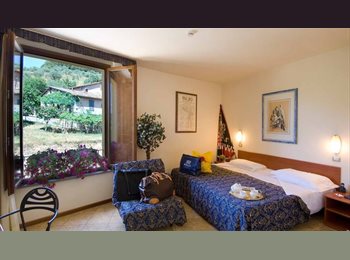 Roomgo IT - Camera doppia con bagno privato, Siena - 680 € al mese