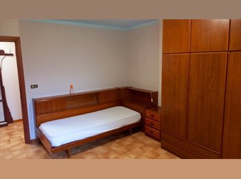 Roomgo IT - Ampia stanza singola, Soave - 383 € al mese