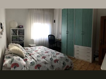 Roomgo IT - camera singola a lavoratrice via Calda Bologna, Casalecchio di Reno - 400 € al mese
