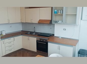 Roomgo IT - Camera arredata a Salerno zona Fratte, Salerno - 300 € al mese