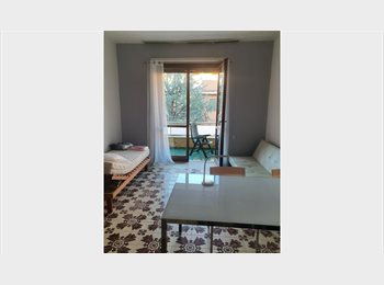 Roomgo IT - 2 stanze singole o intero bilocale arredato con terrazzi in affitto, Torino - 500 € al mese