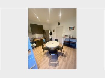 Roomgo IT - CAMERE DISPONIBILI A MILANO – ZONA M1 BISCEGLIE, Cesano Boscone - 690 € al mese