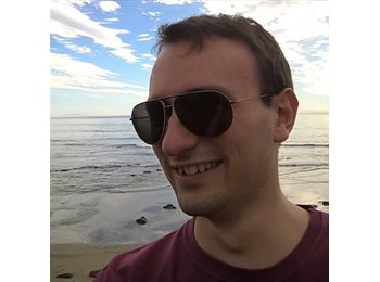 Roomgo IT - Davide - 32 - Trieste