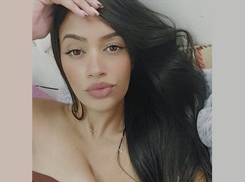 Roomgo IT - Francieli - 26 - Roma Centro