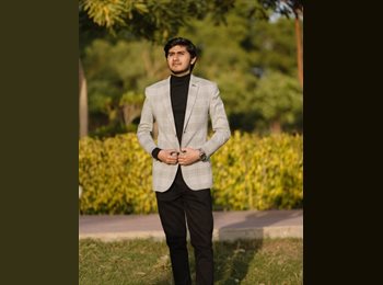 Roomgo IT - Kartik kumar - 19 - Teramo