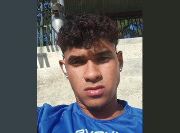 Roomgo IT - William - 20 - Napoli