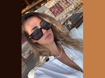 Roomgo IT - Josiane Petri - 24 - Firenze