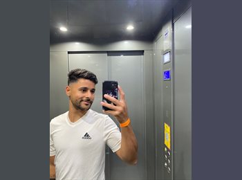 Roomgo IT - Hani - 28 - Brescia