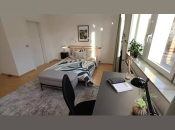 Appartager LU - Large sunny room with private bathroom and walk-in closet | New Project in Bonnevoie, Luxembourg - 1.245 € / Mois