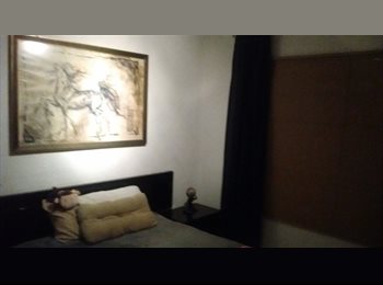 Roomgo MX - Tengo cuarto amueblado con todos los servicios, León - MX$3,499 por mes