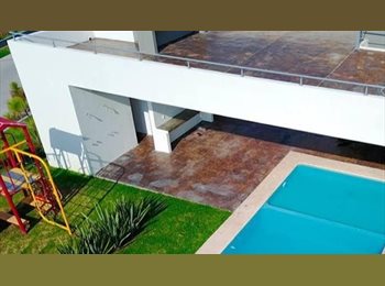 Roomgo MX - Casa 3 pisos coto residencial en Santa Anita Jalisco, Tlajomulco de Zúñiga - MX$13,000 por mes