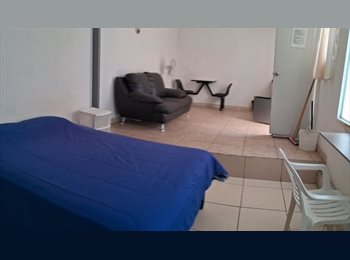 Roomgo MX - Cuarto Tipo estudio amueblado, serv. inclui.  Lázaro Cárdenas y Clouthier, Zapopan - MX$5,800 por mes