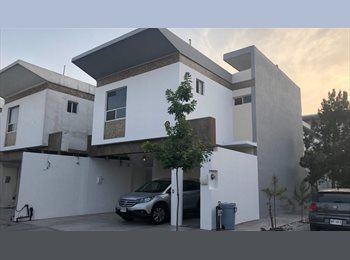 Roomgo MX - Cuarto en Centrika Crisoles (Hommie), Monterrey - MX$8,000 por mes