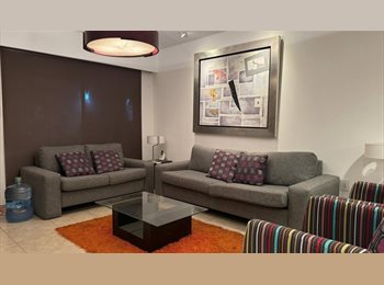 Roomgo MX - Se Renta Cuarto Amueblado en Juriquilla Para Mujeres, Cerca de La UNAM y La UVM, Querétaro - MX$6,000 por mes